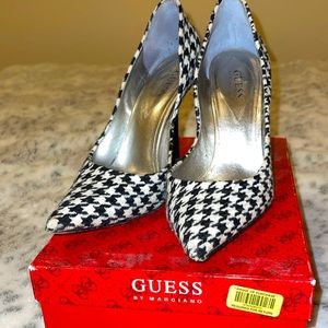 Guess by Marciano Pumps 8.5